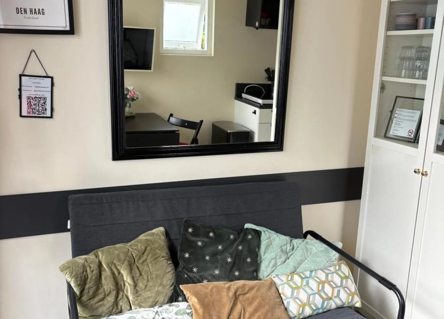 Apartment Renovated & Private Tinyhouse Den Haag Short Stay Appartment Netherlands